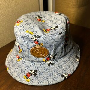 GG Disney bucked hat
